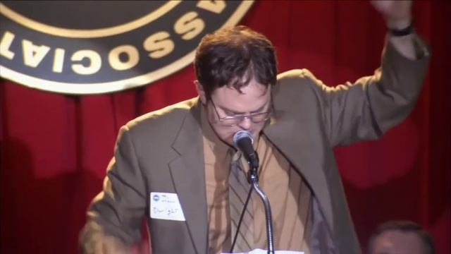 Офис: выступление Дуайта