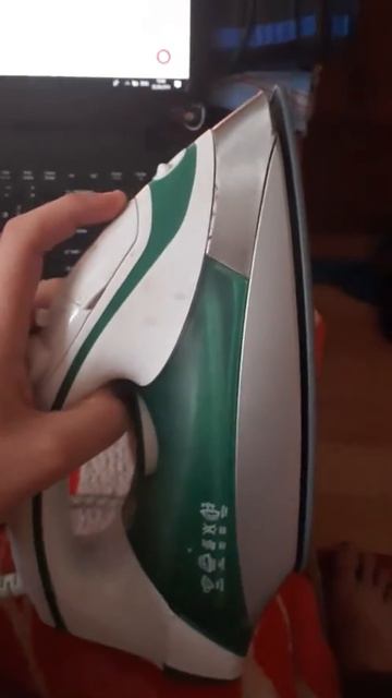 Утюг Redmond RL-C256 из магазина Sulpak обзор смотреть онлайн