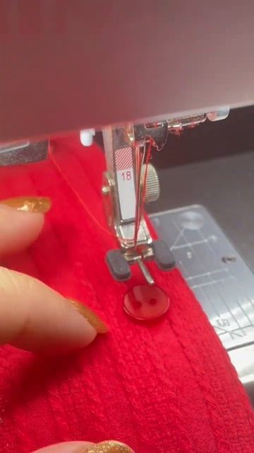 Лапка  не пришивает пуговицы? Я нашла выход  #bernina790plus #be