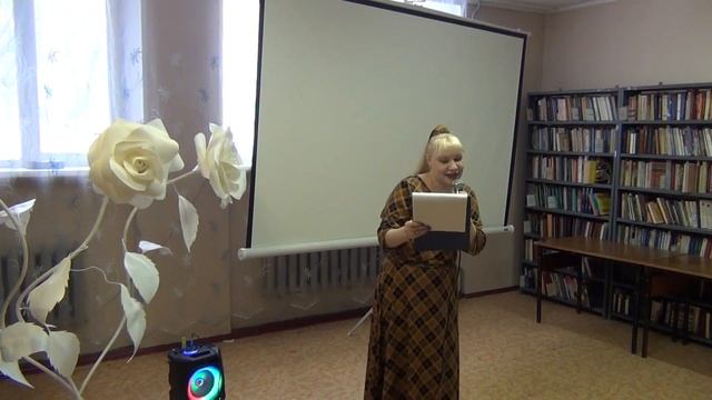 БЕРЁЗА! СТИХОТВОРЕНИЕ НА АВТОРСКОМ КОНЦЕРТЕ В БИБЛИОТ смотреть онлайн
