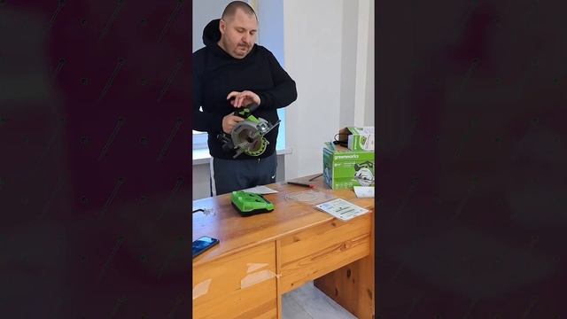 Пила дороже дома! Распаковка и сборка циркулярной пил? смотреть онлайн
