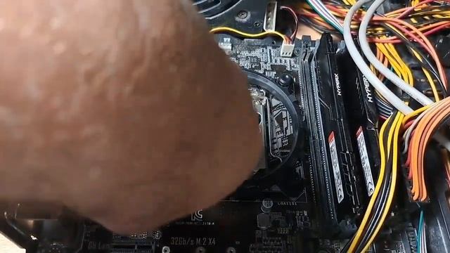 Установка кулера Aerocool Verkho 2 Plus для процессора Intel (соке? смотреть онлайн