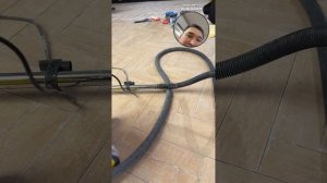 Строительном пылесосе DLT PRO MAX.