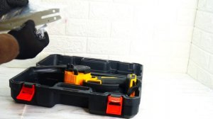 DeWalt мини пила