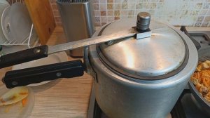 Рассыпчатый Плов со свининой в СОВЕТСКОЙ скороварке