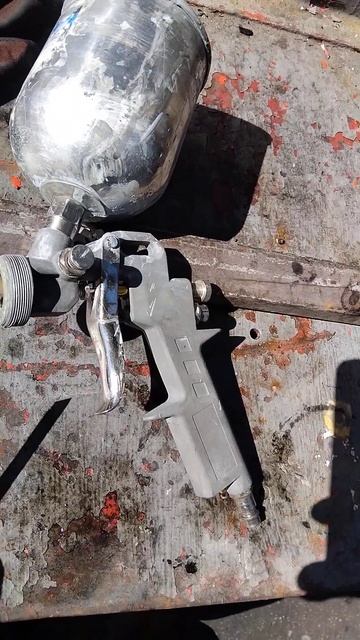 распылитель травит воздух в бачок смотреть онлайн