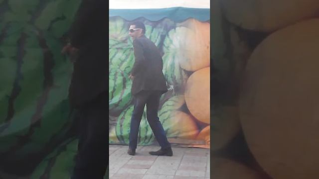 Леха зажигает. Прикол Казань.