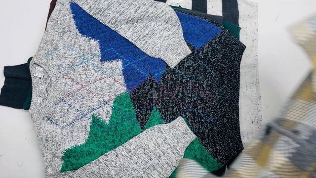 Мешок № т1218. Свитера Винтаж+Бренд. Арт 3647. Вес 12,5 кг. Ко? смотреть онлайн