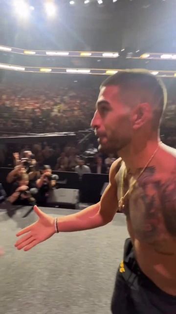 Илья Топурия хочет перейти из полулёгкого веса в лёгк? смотреть онлайн