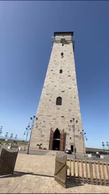 Расширяем горизонты. Мойка окон на башне Согласия в Ма смотреть онлайн