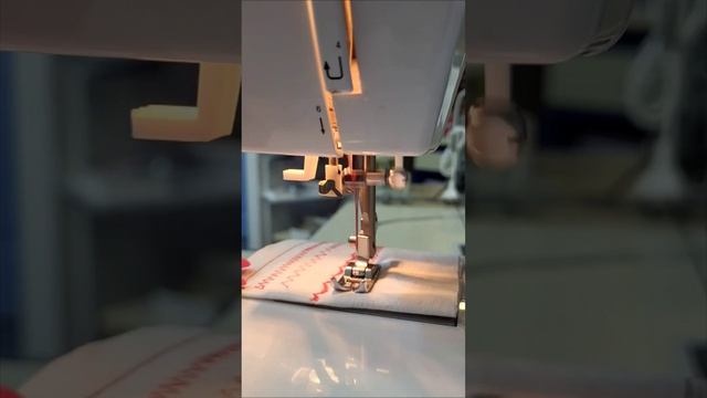 Якісна бюджетна швейна машинка для дому Minerva F190#shorts смотреть онлайн