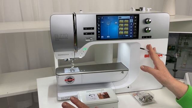 Обзор Bernina B770 QE | Работа лапки Bernina №42 (BSR)