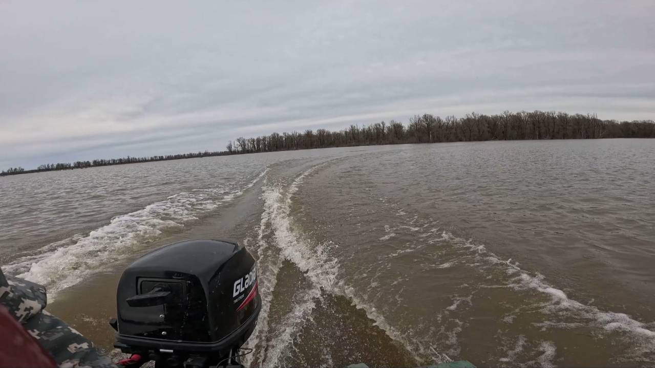 Лодочный мотор GLADIATOR 9.9 PRO наработка 12 мото часов, что отвалилось? Меняю винт с 9 на 11 шаг! смотреть онлайн