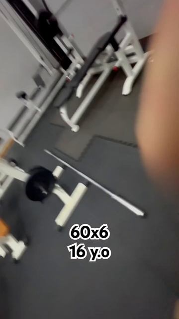 Не судите строго,Максон занимается только 4 месяца, и е смотреть онлайн