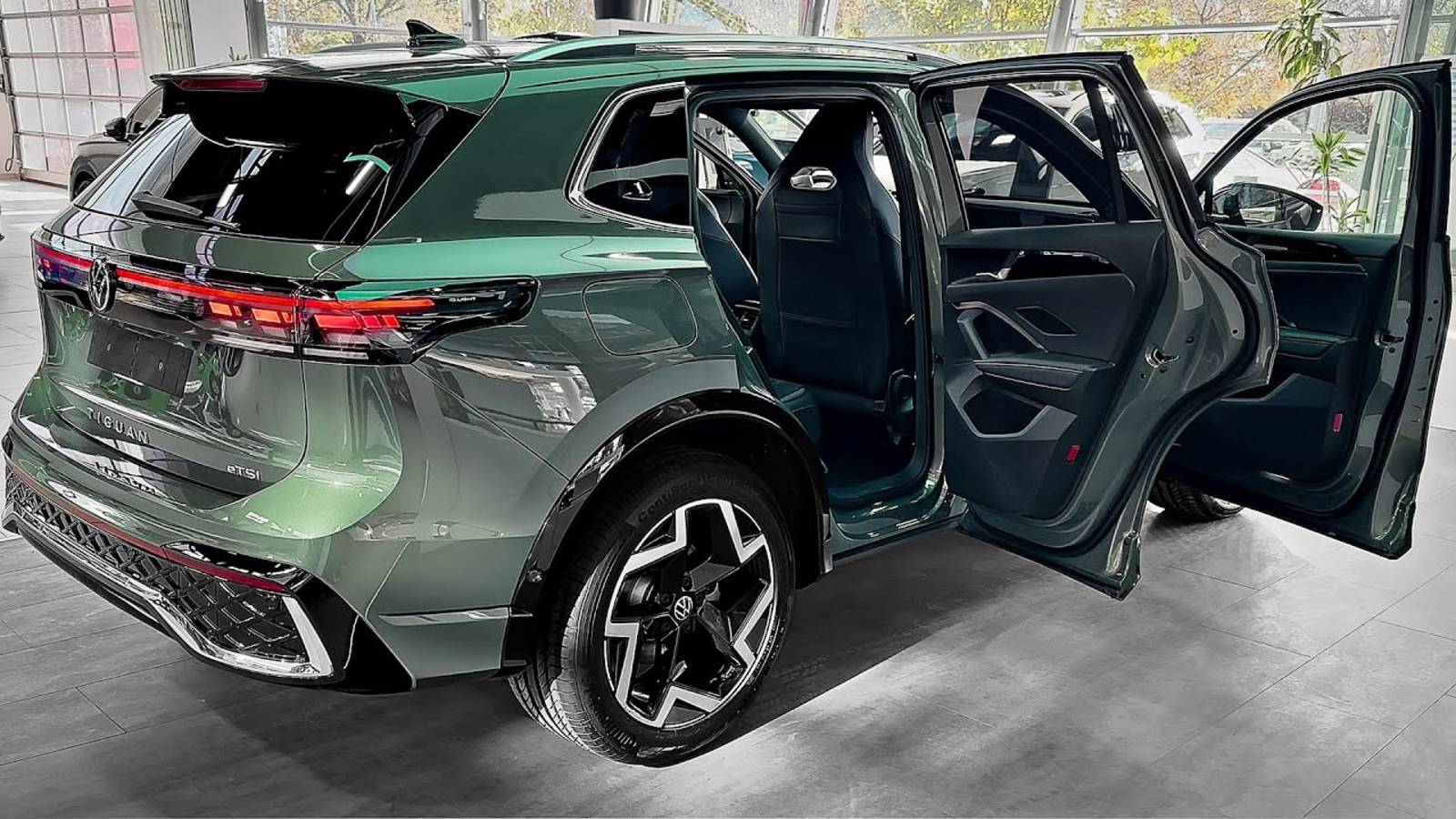 Фольксваген Тигуан: Почему он лучший выбор в 2025? Все детали в нашем обзоре! смотреть онлайн