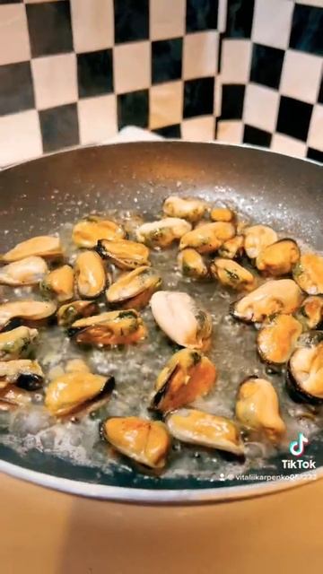 Жаренные Письки но это мидии пробуйте очень вкусно 🤤🤣 #food #еда #subscribe #shorts
