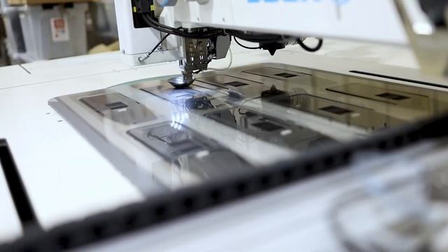 Сшивание футляров для очков на заказ - Швейное произво смотреть онлайн