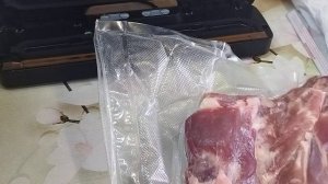 Вакуумирования мяса свинины. Такое мясо Морозильном л