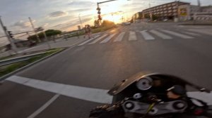Просто езжу и бубню