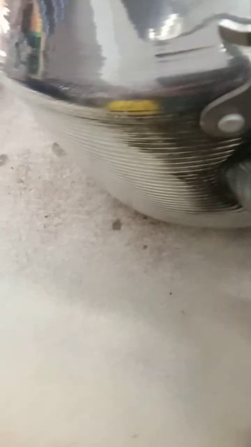 За год три китайских чайника сломались вот наш говорю