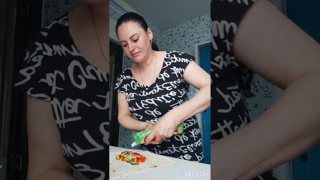 Сосиски в лаваше#вкусно #еда #рецепты #быстро #быстрыер смотреть онлайн