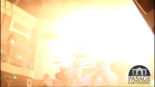 СВІТЛОВЕ ШОУ БАРАБАНІВ (Фрагменти виступу)