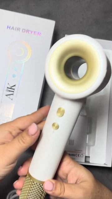 Высокоскоростной фен в цвете золото от бренда аик смотреть онлайн