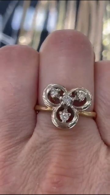 Золотое кольцо 585 пробы с бриллиантами, вес 5,2 грамм, ра смотреть онлайн