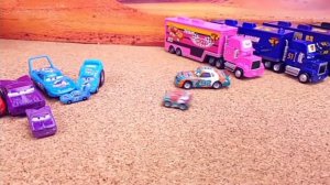 сюрпризы мини cars3 игрушечные машинки с транспортировщ