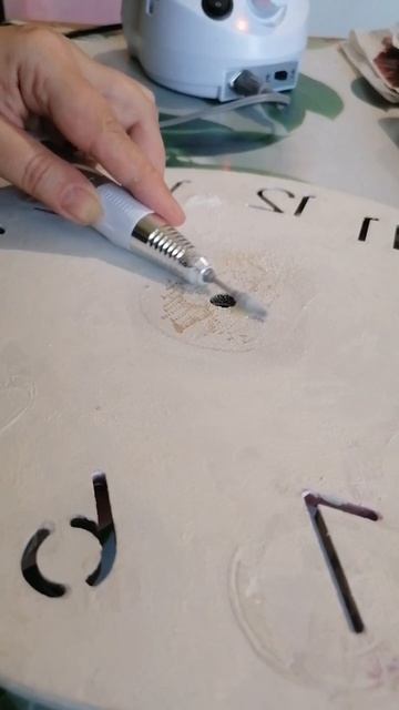 ЗДЕСЬ... своими руками!) Из коробок, банок ,чайников и му смотреть онлайн