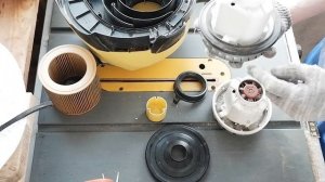Как поменять двигатель на пылесосе | ремонт Керхер вд3