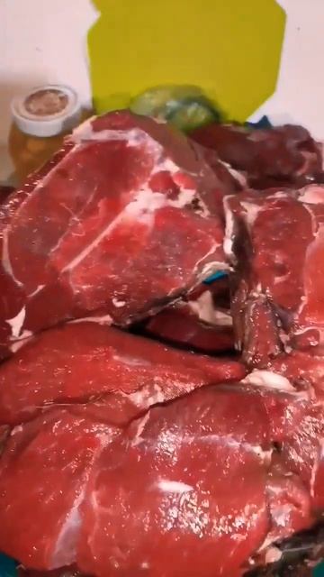 Сколько получилось мяса с небольшого оленя?! #shorts #shortsvi смотреть онлайн