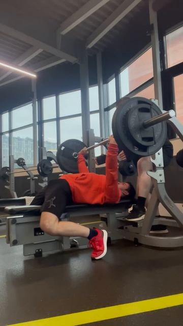 Жим лёжа 120 кг х 2 раза при весе 80 кг смотреть онлайн