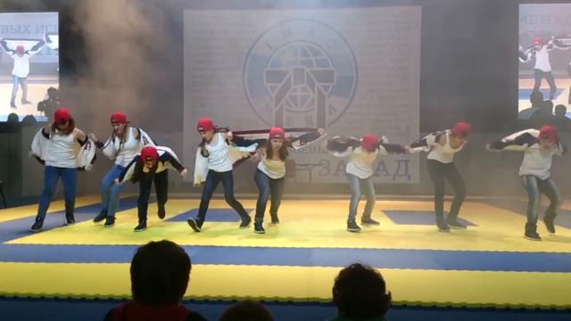 Студия современного танца [Открытие Олимпиады БИ 2014] смотреть онлайн