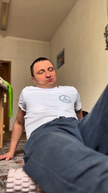 Как помочь мышцам после тренировки #massage #ролик #массаж смотреть онлайн