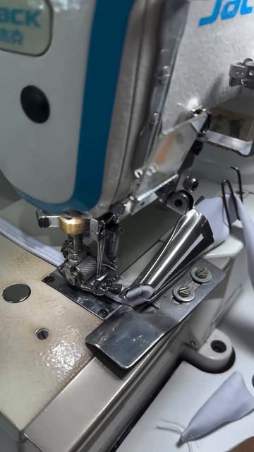 Красивые и ровные швы на машине Jack W4😍 #sewing #factory смотреть онлайн