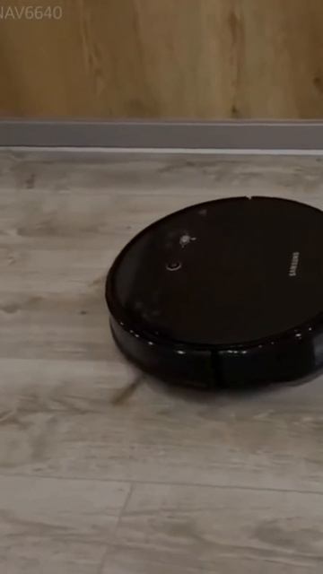 Подарили родителям робота-пылесоса. Были ли они довол? смотреть онлайн