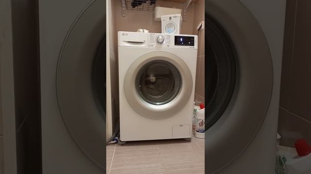 Стиральная машина LG 9 kg Быстро 30 40 градусов отжим 1400 Об/ смотреть онлайн