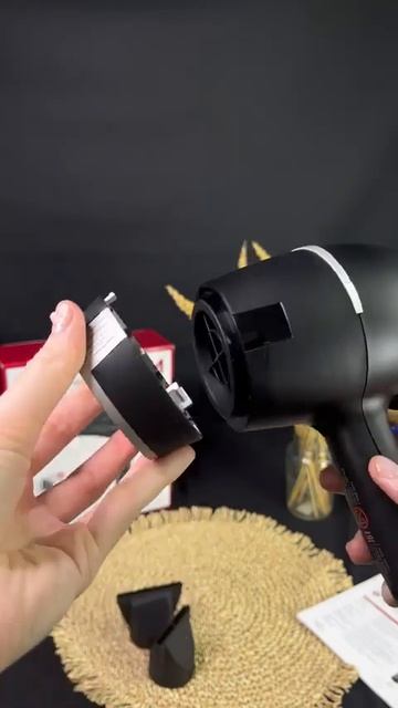 Профессиональный фен Moser Edition Pro черного цвета смотреть онлайн