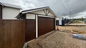 Навес для автомобиля с нестандартным решением