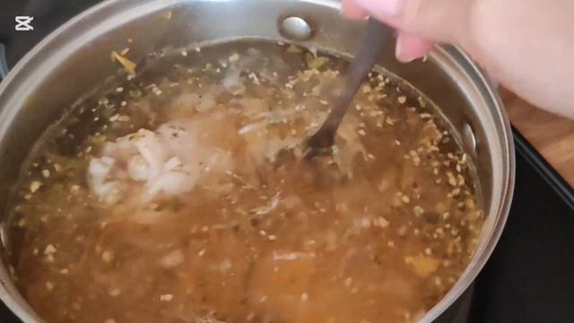 Зимний уют весной: суп-лапша и пересадка огурчиков.