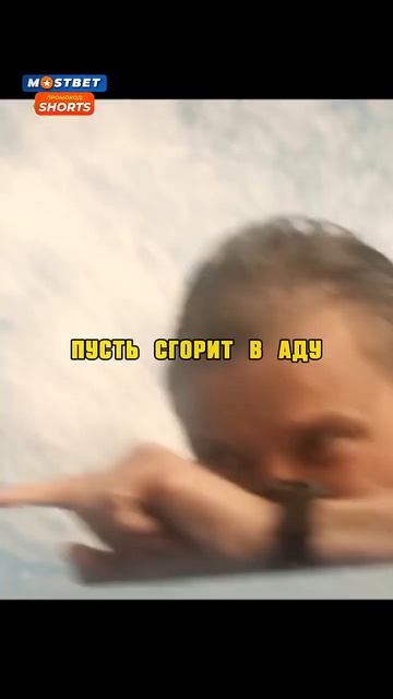 Он хотел спасти людей но его😱 страшный филм #фильмы #с смотреть онлайн