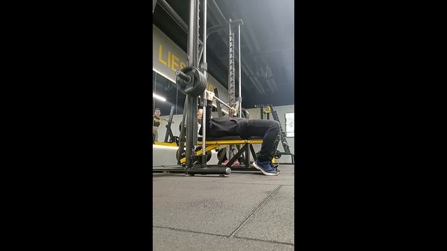 Жим лежа 61кг. x6 при весе 66кг. Виктор Агеев-Полторжицкий смотреть онлайн