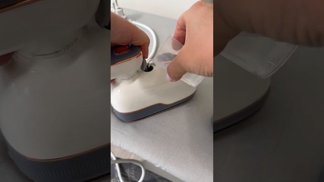 Отпариватель (утюг) дорожный. смотреть онлайн