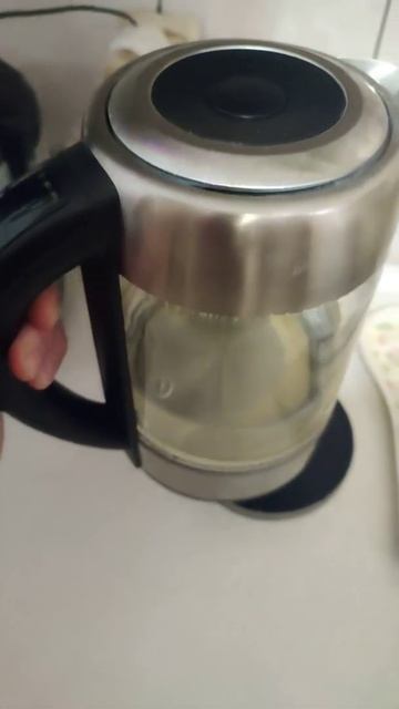 Электрочайник RZTK Yoda Steel (KS 2217E LED) после одного месяца ис смотреть онлайн