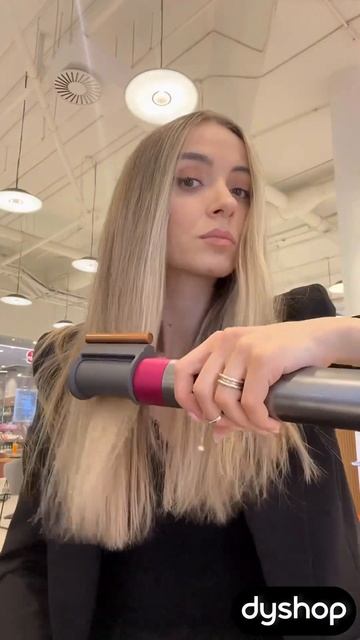 Отличие новой насадки фен от старой в стайлере Дайсон смотреть онлайн