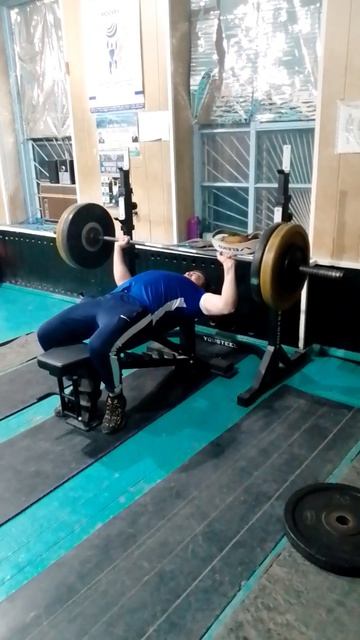 #жимштанги 100кг на 3 раза собственный вес 75 кг #спорт #мо смотреть онлайн