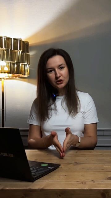 Бесит фраза: «Надо быть в моменте» смотреть онлайн