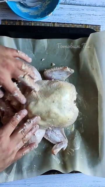Запечённая в духовке курочка с сочной грудкой смотреть онлайн