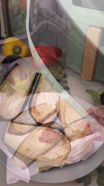 Легкая, но сытная закуска из баклажан в аэрогриле Valben смотреть онлайн